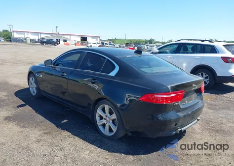 2018 Jaguar Xe Premium из США, поврежденный, VIN SAJAJ4FX6JCP20160